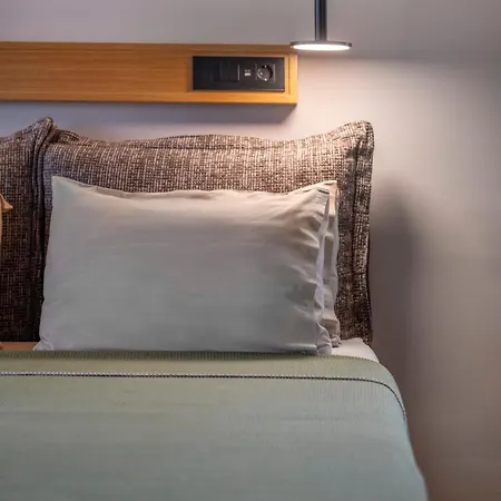 Eos Luxury Loft By Edrano 8essentially 아파트 아테네